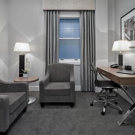 Union Bank Inn Edmonton Esterno foto