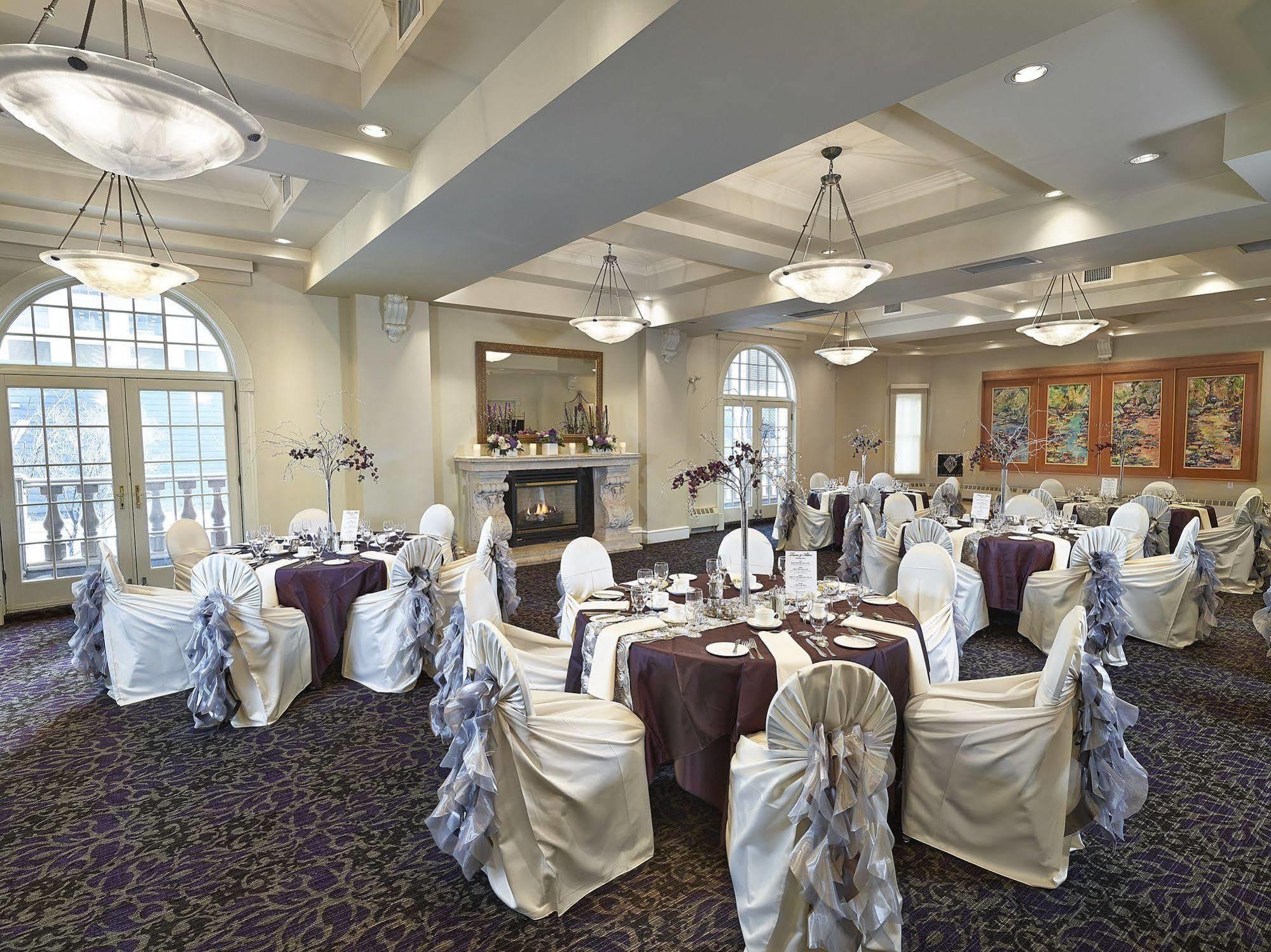 Union Bank Inn Edmonton Esterno foto