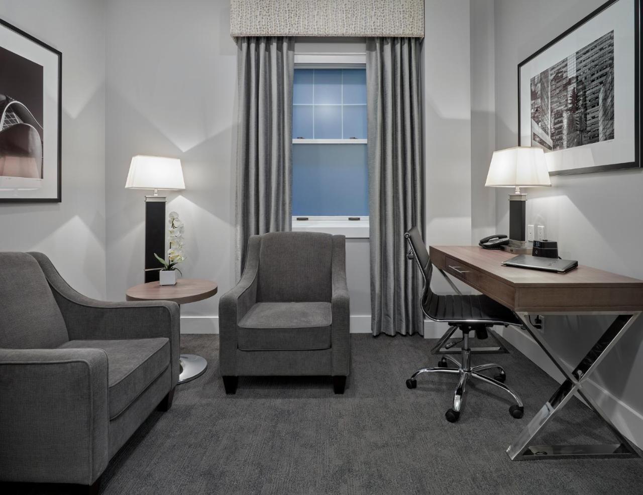Union Bank Inn Edmonton Esterno foto